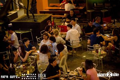 Seenspace Invasion ที่ร้าน Clouds, Fat'R Gut'z และ BREW Beers & Ciders — photo 1