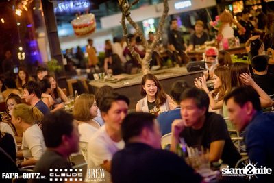 Seenspace Invasion ที่ร้าน Clouds, Fat'R Gut'z และ BREW Beers & Ciders — photo 13