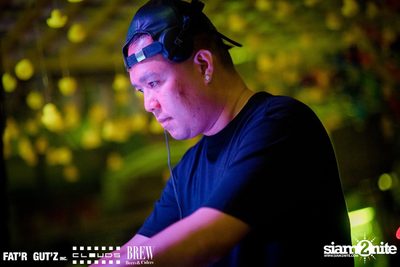 Seenspace Invasion ที่ร้าน Clouds, Fat'R Gut'z และ BREW Beers & Ciders — photo 14