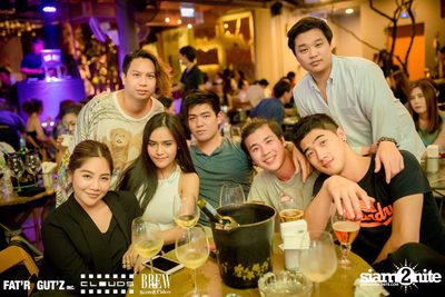Seenspace Invasion ที่ร้าน Clouds, Fat'R Gut'z และ BREW Beers & Ciders — photo 33