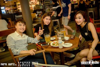 Seenspace Invasion ที่ร้าน Clouds, Fat'R Gut'z และ BREW Beers & Ciders — photo 37