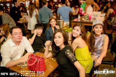Seenspace Invasion ที่ร้าน Clouds, Fat'R Gut'z และ BREW Beers & Ciders — photo 56