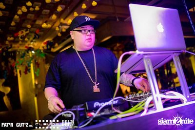 Seenspace Invasion ที่ร้าน Clouds, Fat'R Gut'z และ BREW Beers & Ciders — photo 76