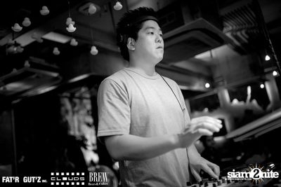Seenspace Invasion ที่ร้าน Clouds, Fat'R Gut'z และ BREW Beers & Ciders — photo 88