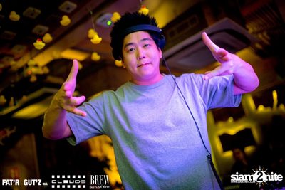 Seenspace Invasion ที่ร้าน Clouds, Fat'R Gut'z และ BREW Beers & Ciders — photo 89
