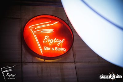 Polycat Live at Boytoys Bar, Nakornpathom — photo 1
