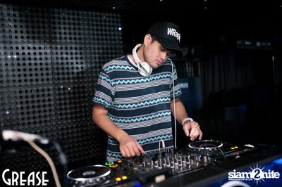 Unite Thursday's with Wrapkids at Grease, Sukhumvit 49 — photo 2