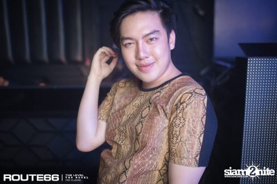 ปาร์ตี้คืนวันศุกร์ ที่ร้าน รูท ซิกตี้ซิกคลับ อาร์ซีเอ — photo 15
