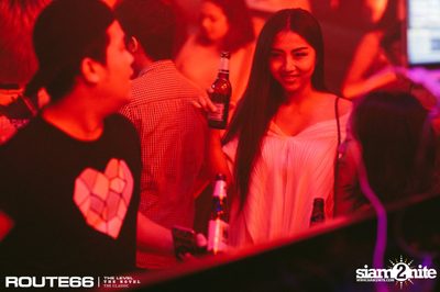 ปาร์ตี้คืนวันศุกร์ ที่ร้าน รูท ซิกตี้ซิกคลับ อาร์ซีเอ — photo 22