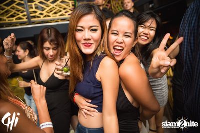 Friday Night at CHi - upscale dining and entertainment — photo 48