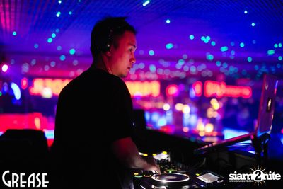 Friday Night at Grease Bangkok, Sukhumvit Soi 49 — photo 34