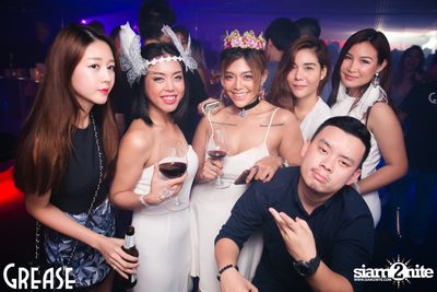 Friday Night at Grease Bangkok, Sukhumvit Soi 49 — photo 40