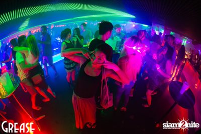 Friday Night at Grease Bangkok, Sukhumvit Soi 49 — photo 59