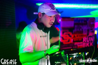 Friday Night at Grease Bangkok, Sukhumvit Soi 49 — photo 66