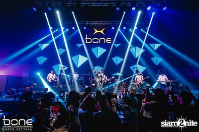 Da Endorphine Live Concert ที่ โบน พัทยา — photo 16