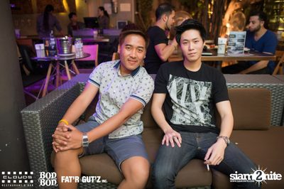 คืนวันเสาร์ ที่ คลาวส์, บอน บอน และ แฟตอาร์ กัตซ์ ใน Seenspace — photo 9