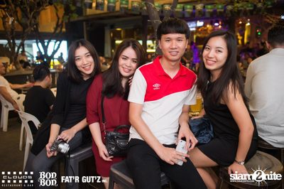 คืนวันเสาร์ ที่ คลาวส์, บอน บอน และ แฟตอาร์ กัตซ์ ใน Seenspace — photo 10