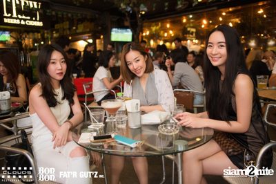 คืนวันเสาร์ ที่ คลาวส์, บอน บอน และ แฟตอาร์ กัตซ์ ใน Seenspace — photo 17