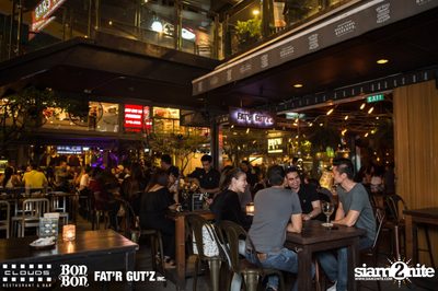 คืนวันเสาร์ ที่ คลาวส์, บอน บอน และ แฟตอาร์ กัตซ์ ใน Seenspace — photo 25