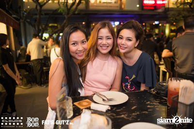 คืนวันเสาร์ ที่ คลาวส์, บอน บอน และ แฟตอาร์ กัตซ์ ใน Seenspace — photo 32