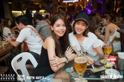คืนวันเสาร์ ที่ คลาวส์, บอน บอน และ แฟตอาร์ กัตซ์ ใน Seenspace — photo 73