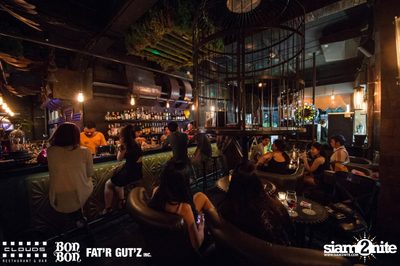คืนวันเสาร์ ที่ คลาวส์, บอน บอน และ แฟตอาร์ กัตซ์ ใน Seenspace — photo 102