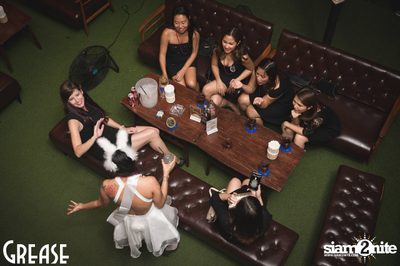Saturday Night at GREASE Bangkok, Sukhumvit 49 — photo 12