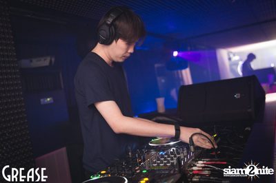 Saturday Night at GREASE Bangkok, Sukhumvit 49 — photo 61