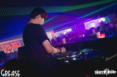 Saturday Night at GREASE Bangkok, Sukhumvit 49 — photo 62
