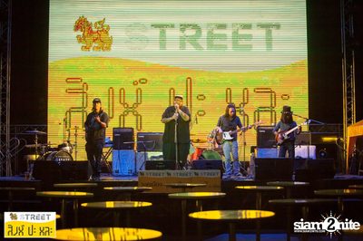 Singha S-treet กับ Greasy Cafe ที่ เซ็นทรัลเฟสติวัล เขียงใหม่ — photo 19