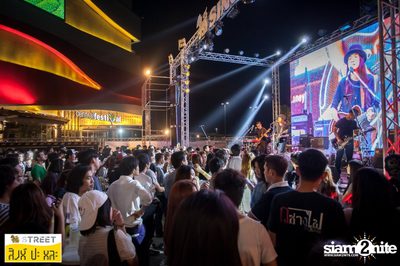 Singha S-treet กับ Greasy Cafe ที่ เซ็นทรัลเฟสติวัล เขียงใหม่ — photo 160
