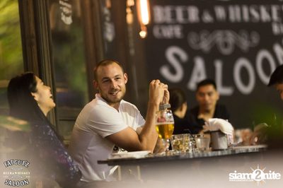 คืนวันอาทิตย์ ที่ แฟท กัตส์ ซาลูน, เซ็นทรัล อีสท์วิล — photo 45