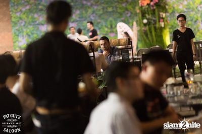 คืนวันอาทิตย์ ที่ แฟท กัตส์ ซาลูน, เซ็นทรัล อีสท์วิล — photo 82
