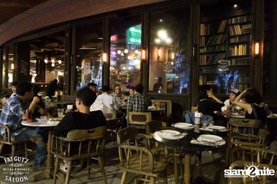 คืนวันอาทิตย์ ที่ แฟท กัตส์ ซาลูน, เซ็นทรัล อีสท์วิล — photo 122