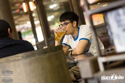 คืนวันอาทิตย์ ที่ แฟท กัตส์ ซาลูน, เซ็นทรัล อีสท์วิล — photo 137