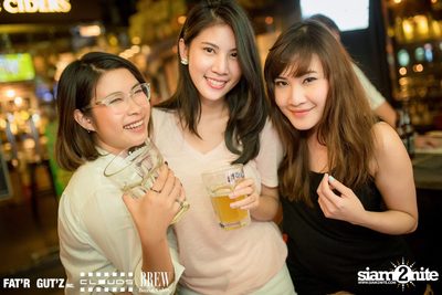 Seenspace Invasion ที่ร้าน Clouds, Fat'R Gut'z และ BREW Beers & Ciders — photo 14
