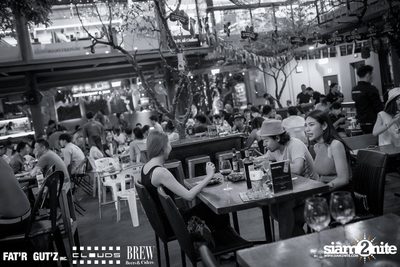 Seenspace Invasion ที่ร้าน Clouds, Fat'R Gut'z และ BREW Beers & Ciders — photo 25
