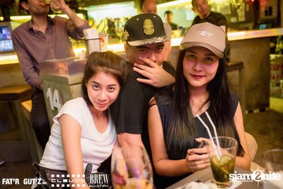 Seenspace Invasion ที่ร้าน Clouds, Fat'R Gut'z และ BREW Beers & Ciders — photo 70