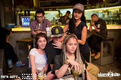 Seenspace Invasion ที่ร้าน Clouds, Fat'R Gut'z และ BREW Beers & Ciders — photo 71