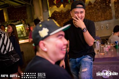 Seenspace Invasion ที่ร้าน Clouds, Fat'R Gut'z และ BREW Beers & Ciders — photo 80