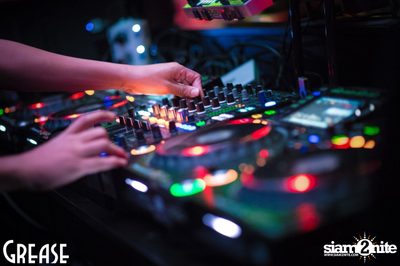 Wednesday Night at Grease Bangkok, Sukhumvit Soi 49 — photo 33