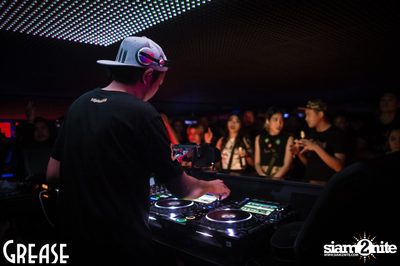 Wednesday Night at Grease Bangkok, Sukhumvit Soi 49 — photo 58