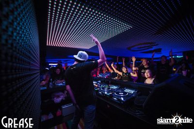 Wednesday Night at Grease Bangkok, Sukhumvit Soi 49 — photo 62