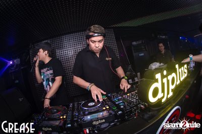 Wednesday Night at Grease Bangkok, Sukhumvit Soi 49 — photo 124