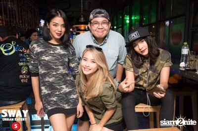 Throwback Thursday ที่ร้าน สเวย์, ทองหล่อ อารีน่า 10 — photo 2
