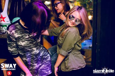 Throwback Thursday ที่ร้าน สเวย์, ทองหล่อ อารีน่า 10 — photo 55