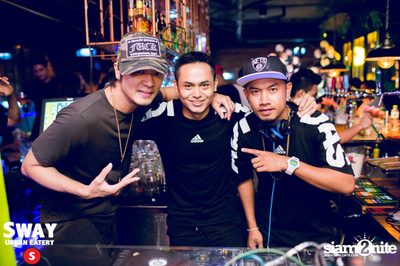 Throwback Thursday ที่ร้าน สเวย์, ทองหล่อ อารีน่า 10 — photo 89