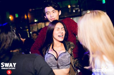 Throwback Thursday ที่ร้าน สเวย์, ทองหล่อ อารีน่า 10 — photo 109
