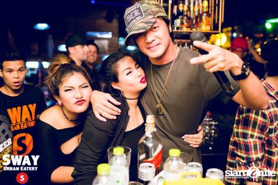 Throwback Thursday ที่ร้าน สเวย์, ทองหล่อ อารีน่า 10 — photo 174