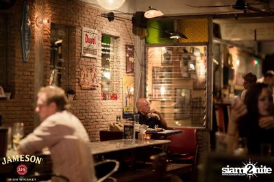 St. Patrick's Day at Le Café des Stagiaires - Bangkok — photo 16